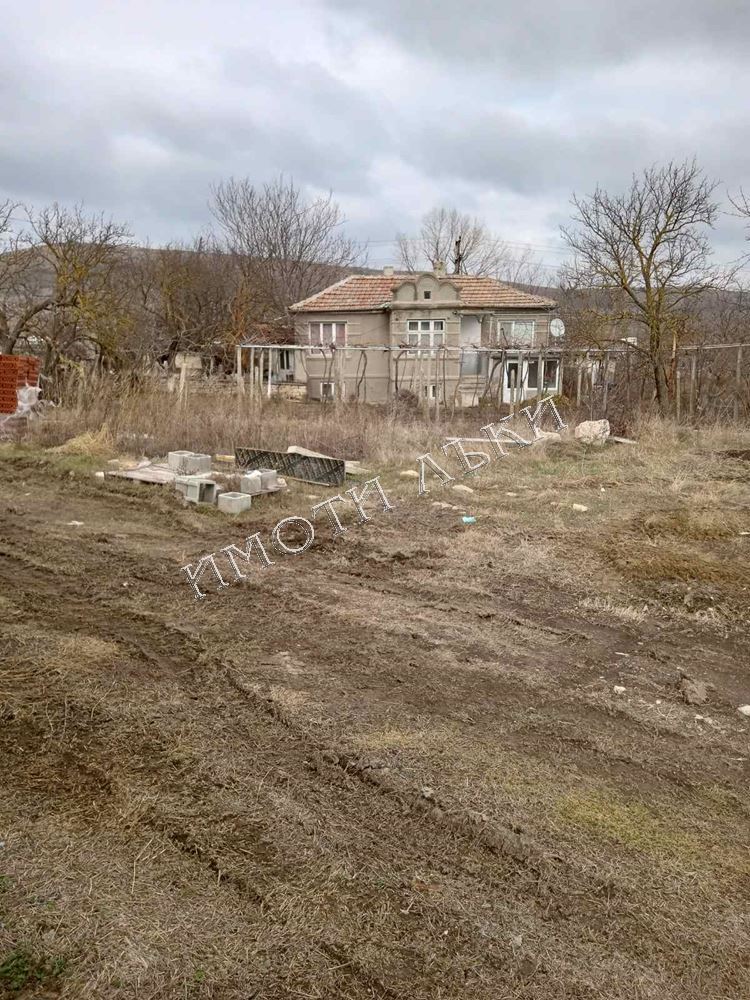 Къща , гр.Девня, Варна обл.