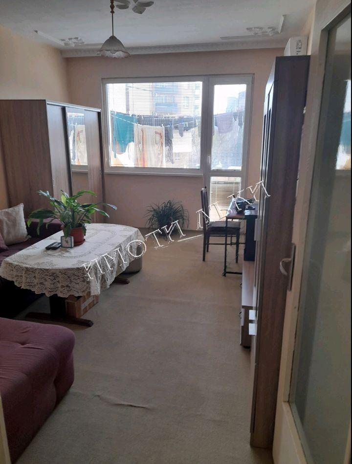 3-стаен , Христо Ботев, Варна