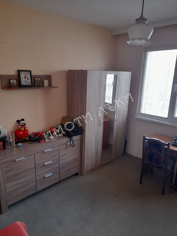 3-стаен , Христо Ботев, Варна