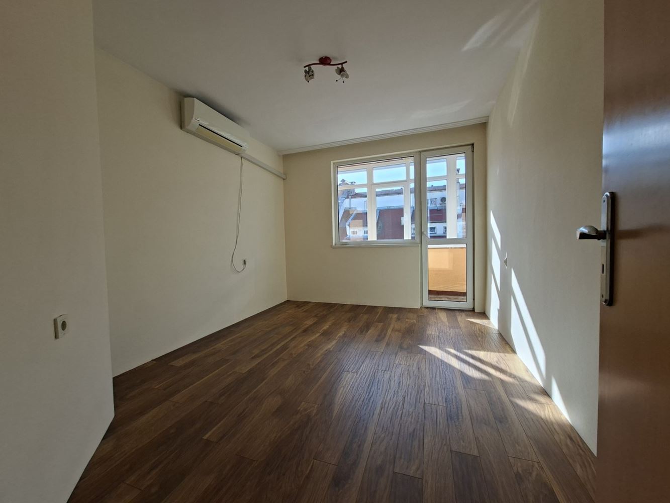 3-стаен , Спортна зала, Варна